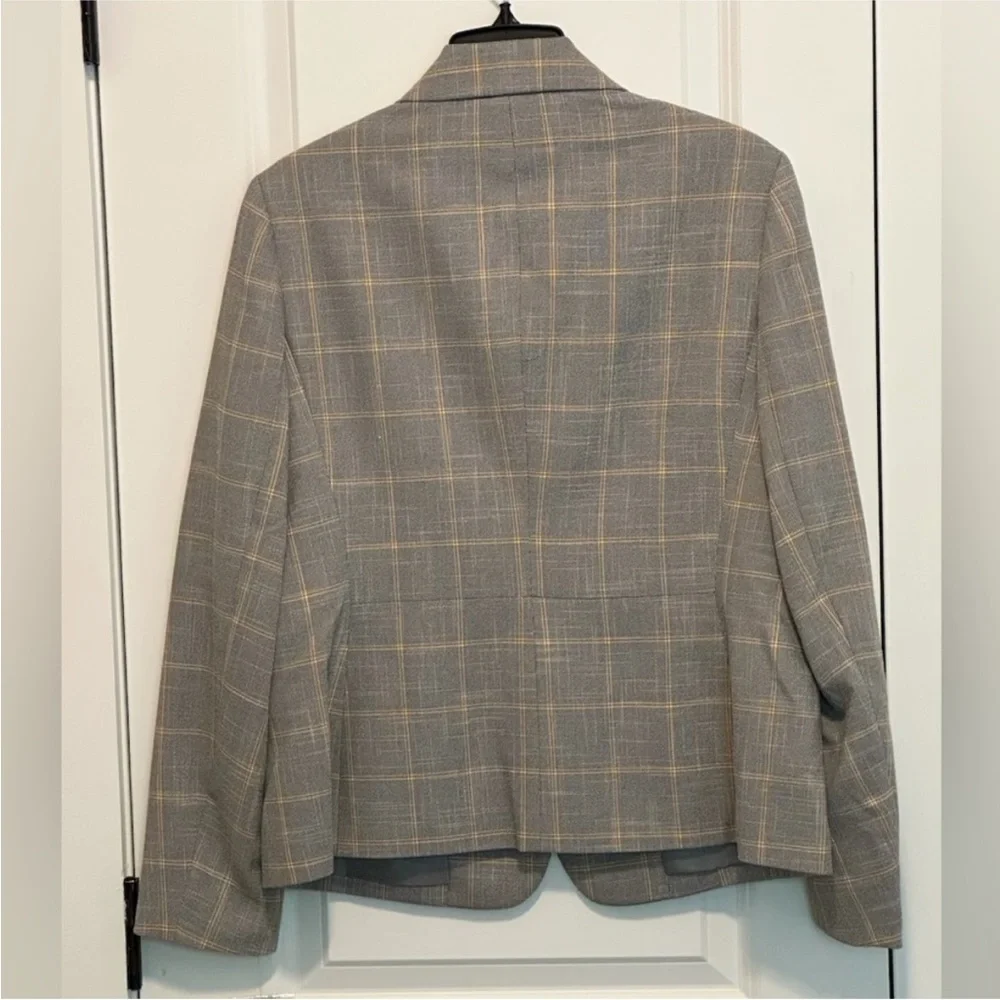 Kasper Plaid Print Notch Lapel Long Sleeve Two
Button Jacket size 8 - Picture 7 of 10